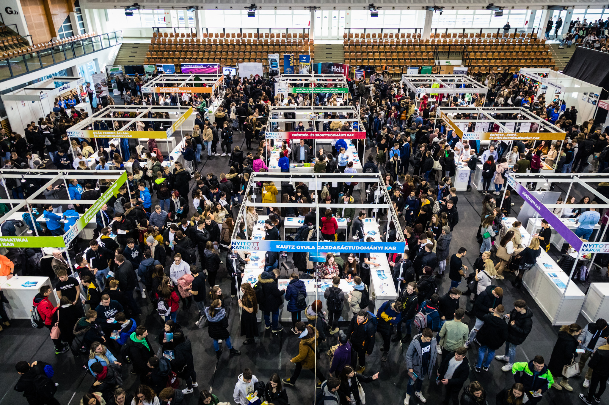 Thousands of secondary school students were attracted to SZE’s Open Day 