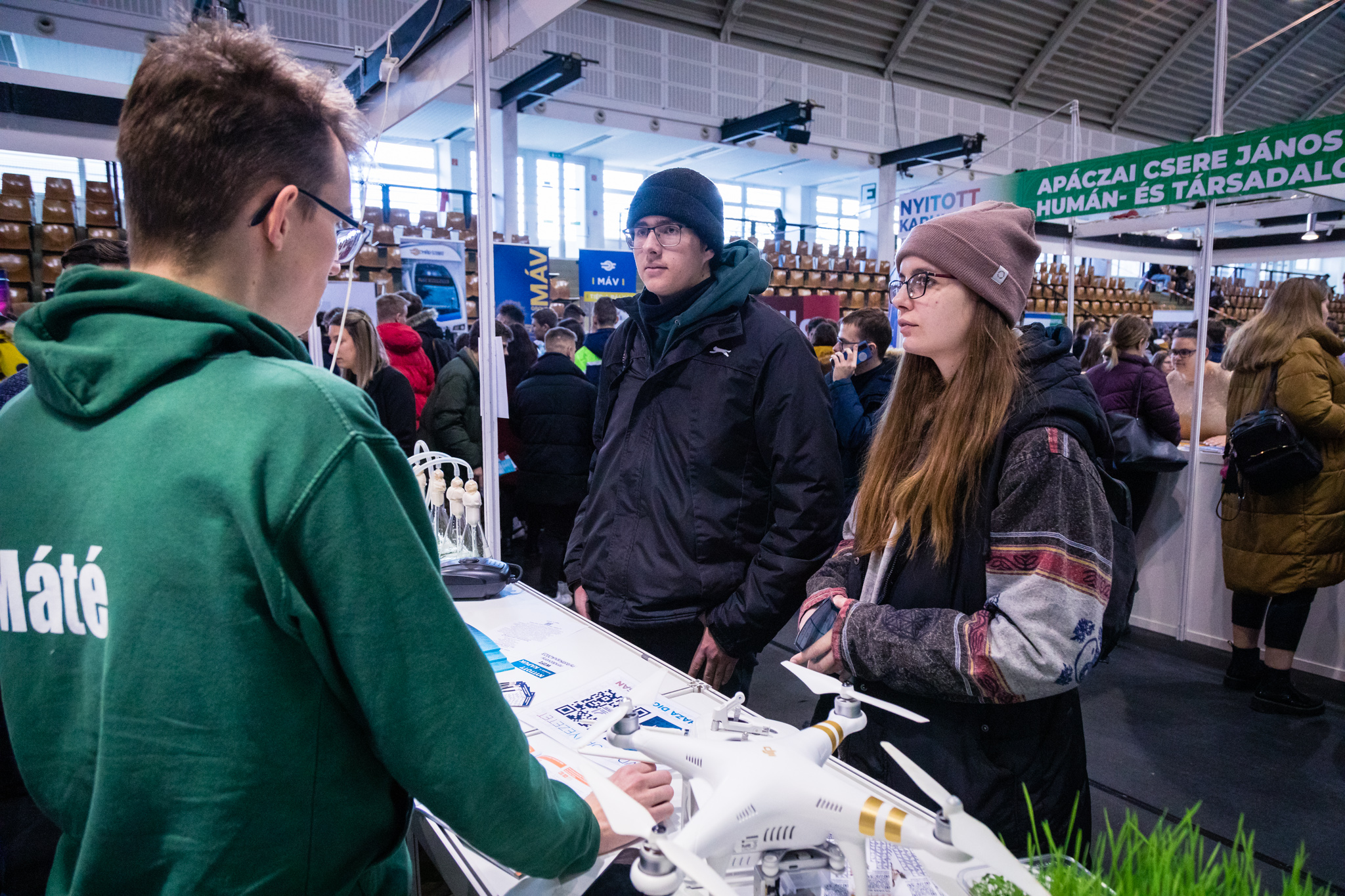 Krisztián Zaka from Csopak would like to continue his studies in Mosonmagyaróvár. The Albert Kázmér Faculty's stand also featured modern technologies and focused on sustainability.