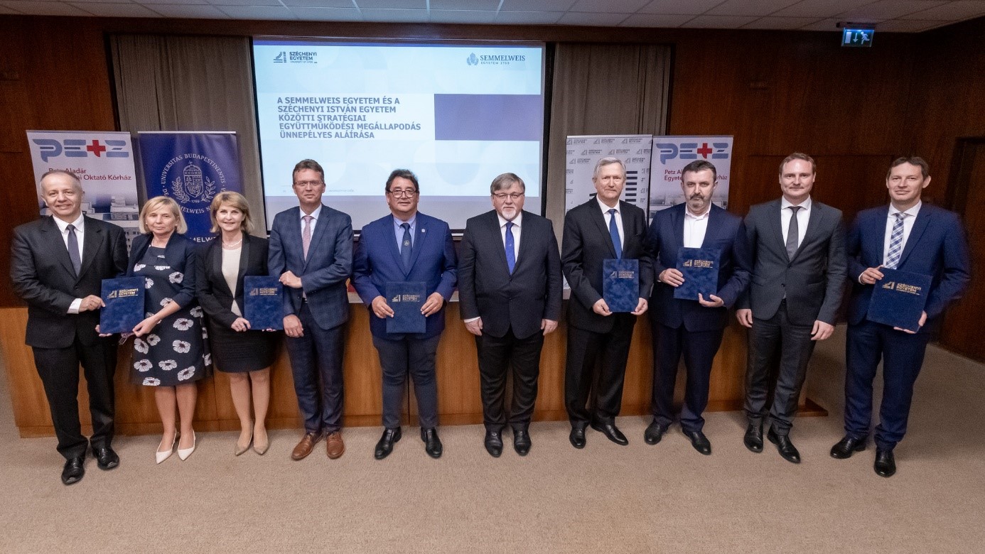 Participants of the signing ceremony of the cooperation between Széchenyi University and Semmelweis University