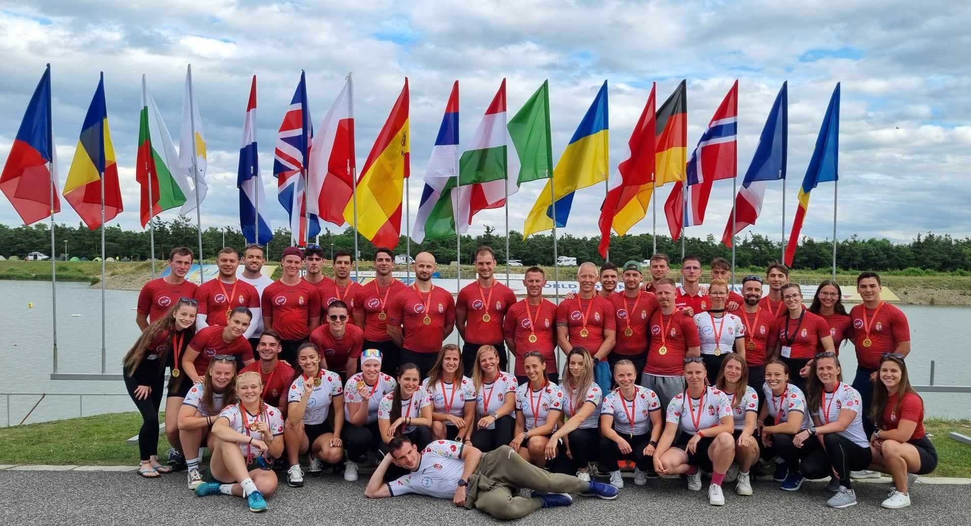 SZE Students Lead Europe in Dragon Boating