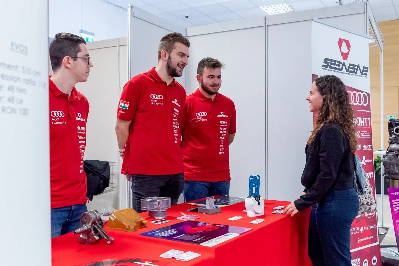 Bálint Bendegúz Sellei, a member of SZEngine (centre) presented the student team to the audience (Photo: András Adorján)