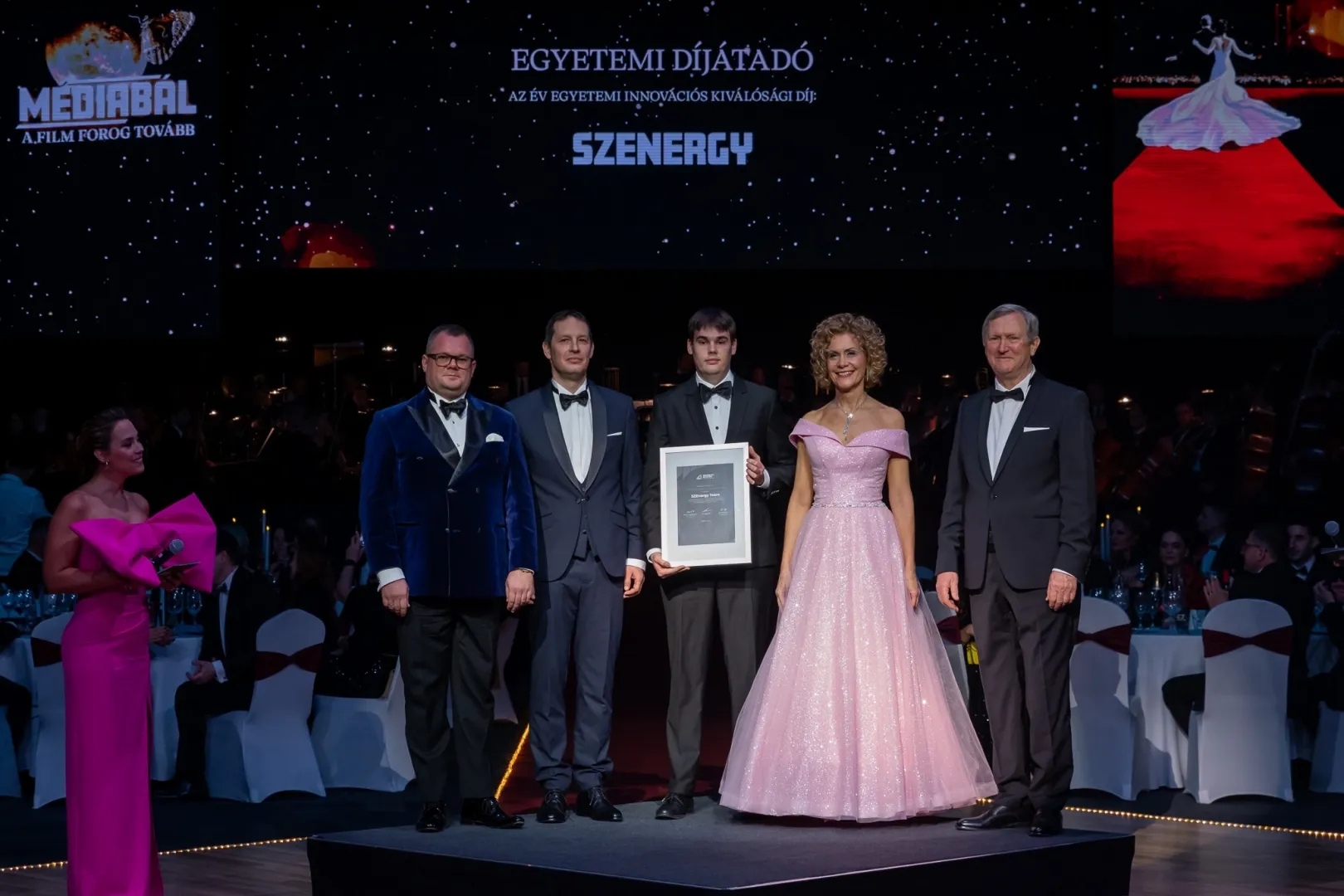 The University Innovation Excellence Award was earned by Széchenyi István University's world record-holding student team, the SZEnergy TEAM. The award was received by team leader Balázs Für. (Photo: András Adorján)