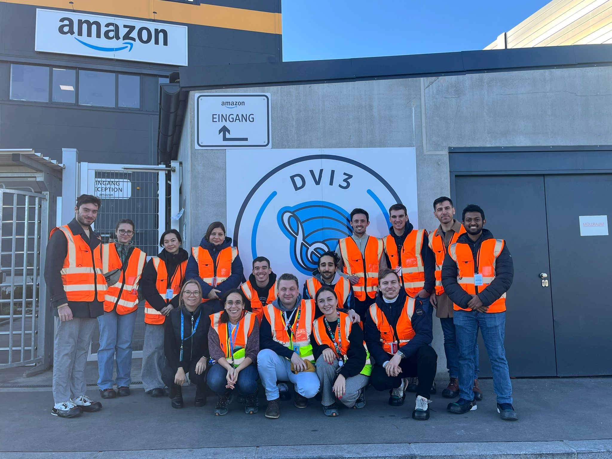 The Portuguese student (third from the right) reached Amazon's logistics centre in Vienna as part of a professional excursion.