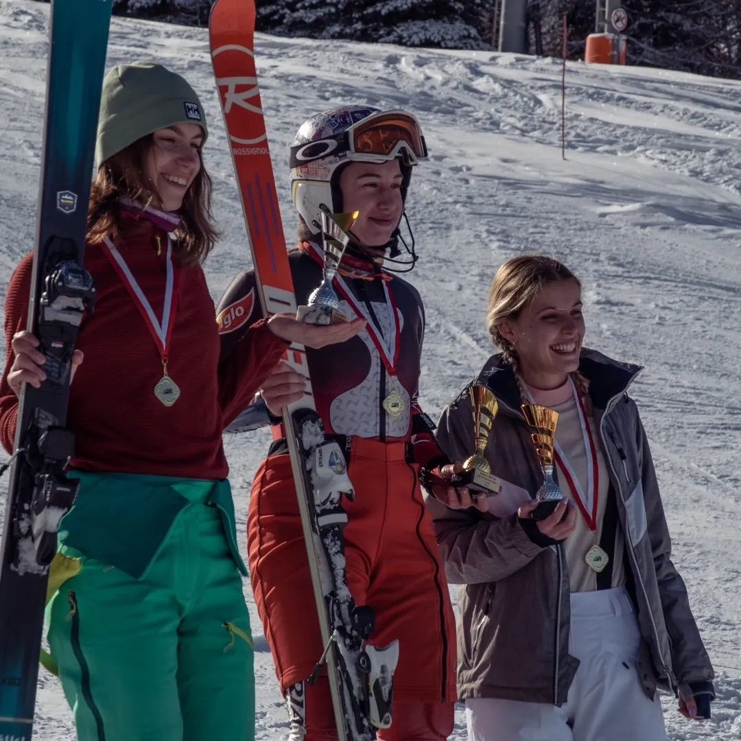 SZE Students Win Both Events at University Alpine Skiing Championship