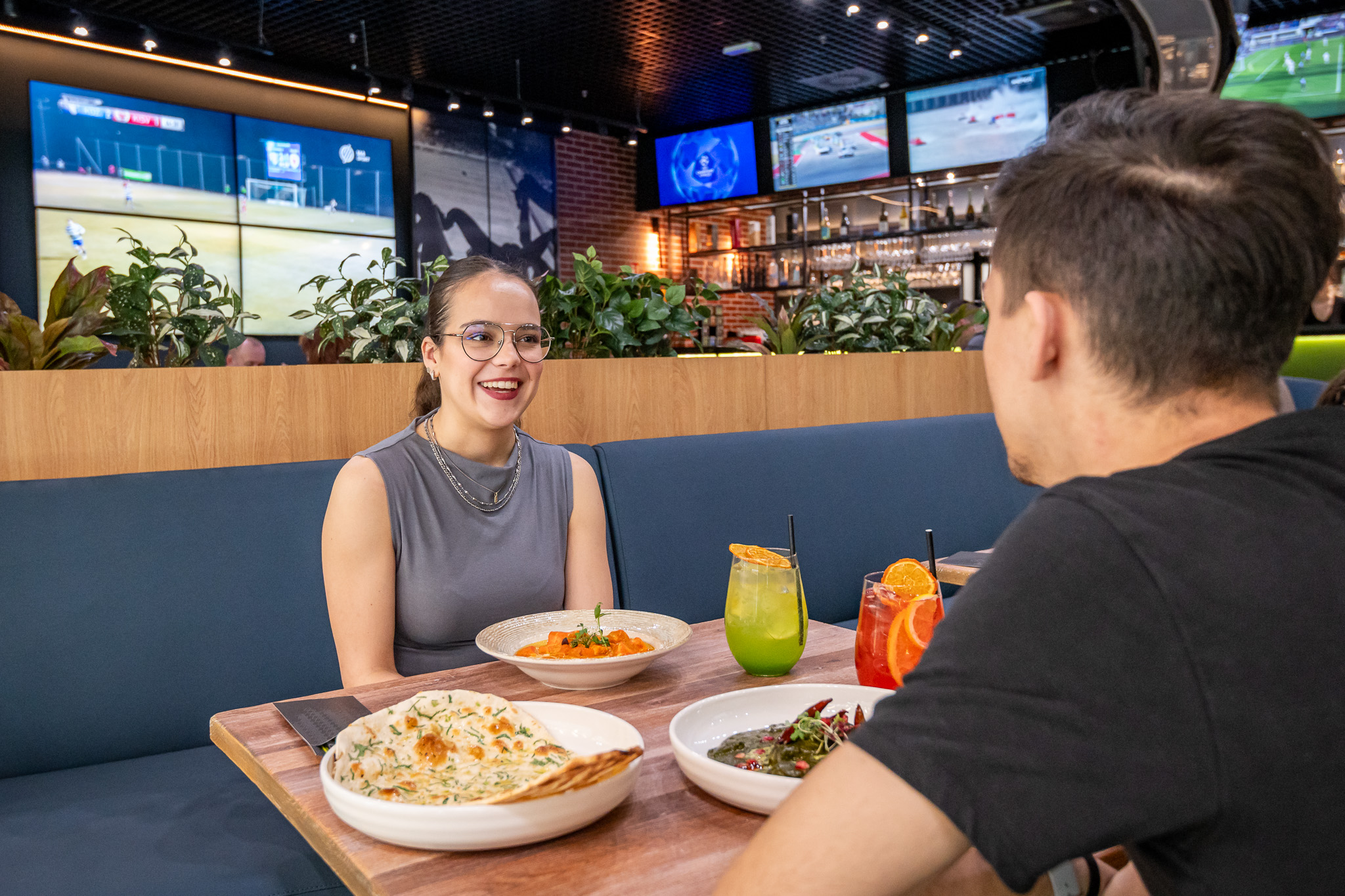 Sz&eacute;chenyi Istv&aacute;n University's Paneer restaurant offers a culinary journey for its guests. (Photo: Andr&aacute;s Adorj&aacute;n)