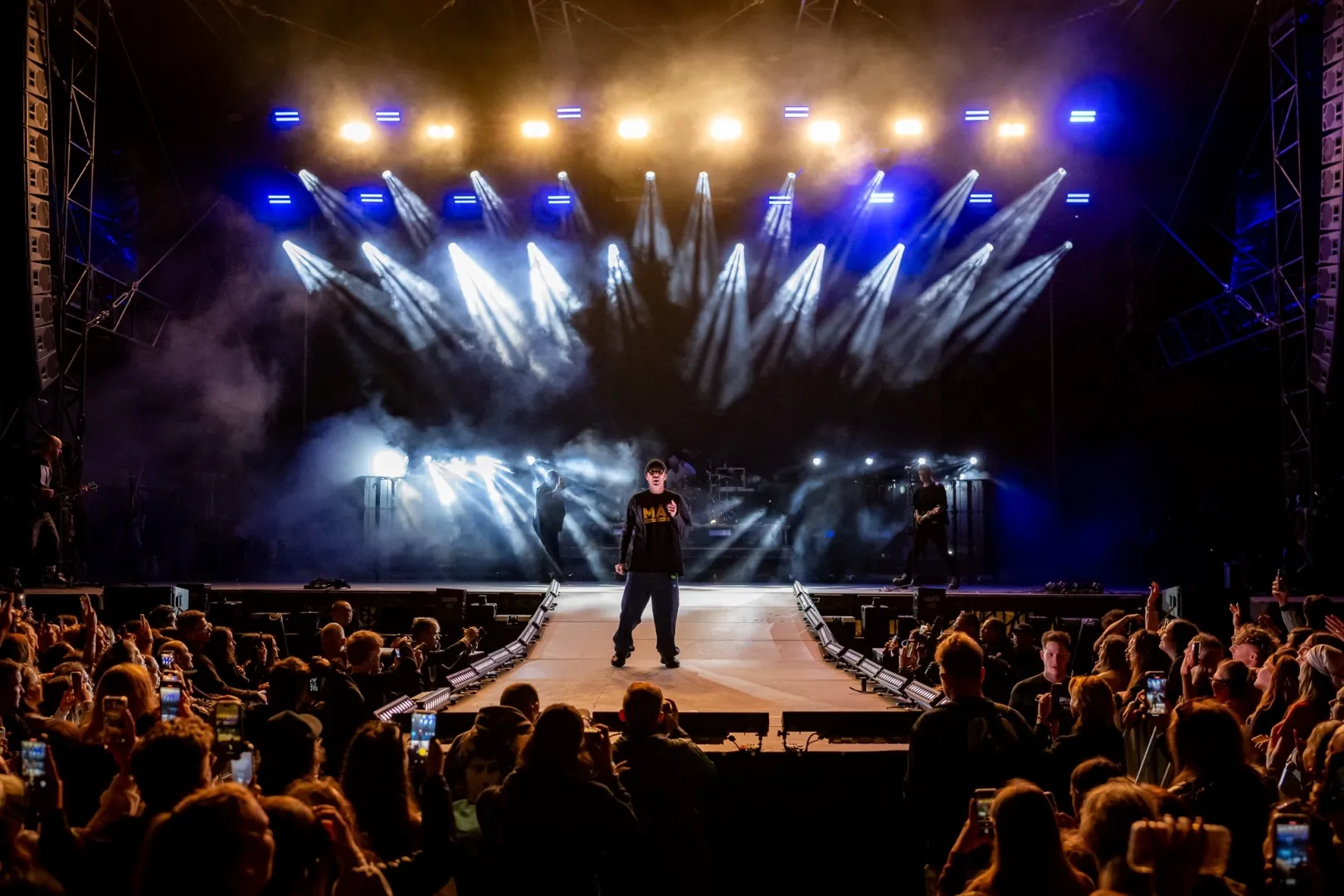 Galery (Adorján András)