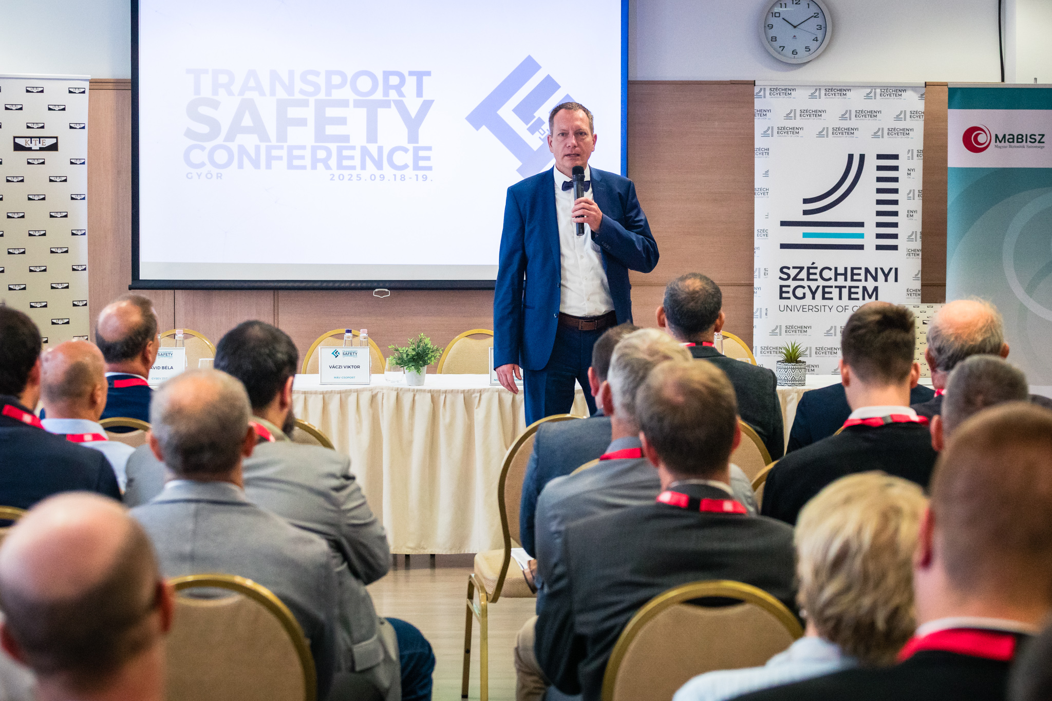 Professor Balázs Horváth, Head of the Department of Transport at the University and Secretary-General of the Scientific Association for Transport, underlined the indispensable role of the conference. (Photo: Csaba József Májer)