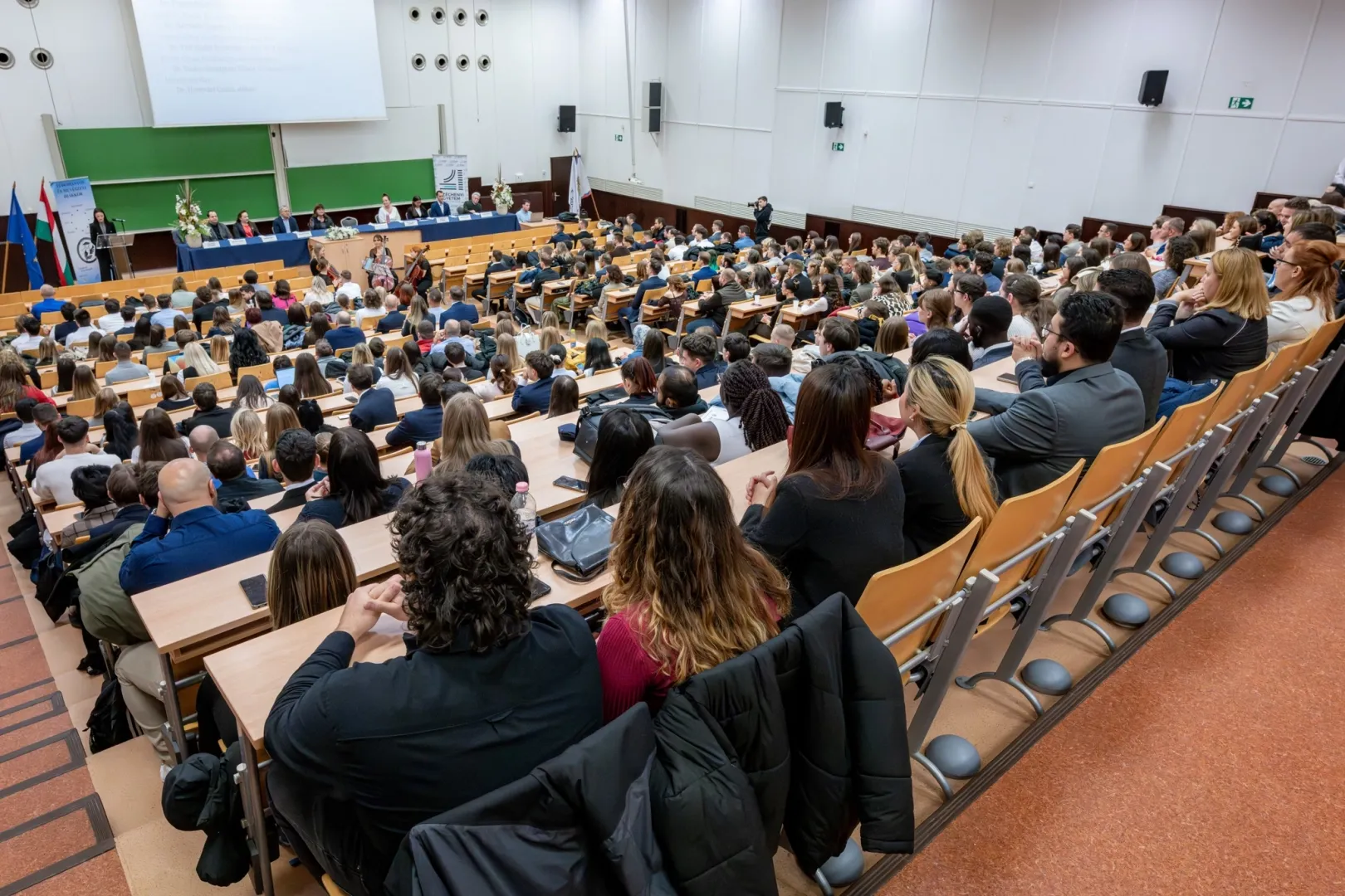 At the Scientific and Artistic Student Conference of Széchenyi István University, more than 200 talented students put their abilities to the test. (Photo: András Adorján)