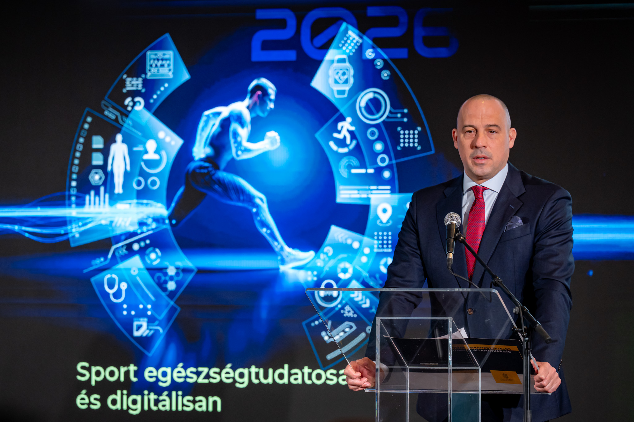 Ádám Schmidt, State Secretary responsible for sport, also noted in his opening remarks that daily physical education, the development of school sports facilities and nationwide programmes such as the Swimming the Nation Programme lay the long-term foundations for a health-conscious lifestyle and the strengthening of sports culture (Photo: András Adorján) Ádám Schmidt, State Secretary responsible for sport, also noted in his opening remarks that daily physical education, the development of school sports facilities and nationwide programmes such as the Swimming the Nation Programme lay the long-term foundations for a health-conscious lifestyle and the strengthening of sports culture (Photo: András Adorján)