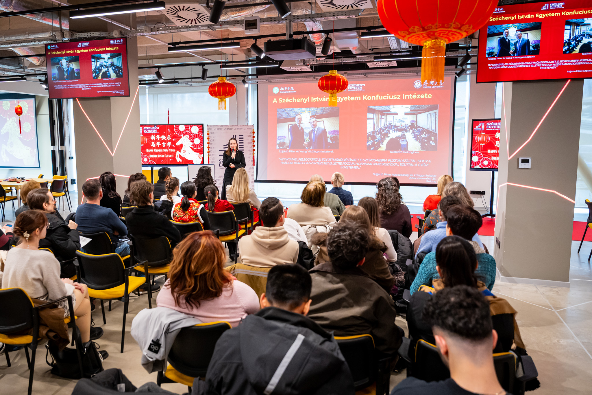 Réka Orosz-Barczi, Director of Széchenyi István University’s International Directorate, delivered a presentation on the institution’s recently established Confucius Institute (Photo: Máté Dudás)