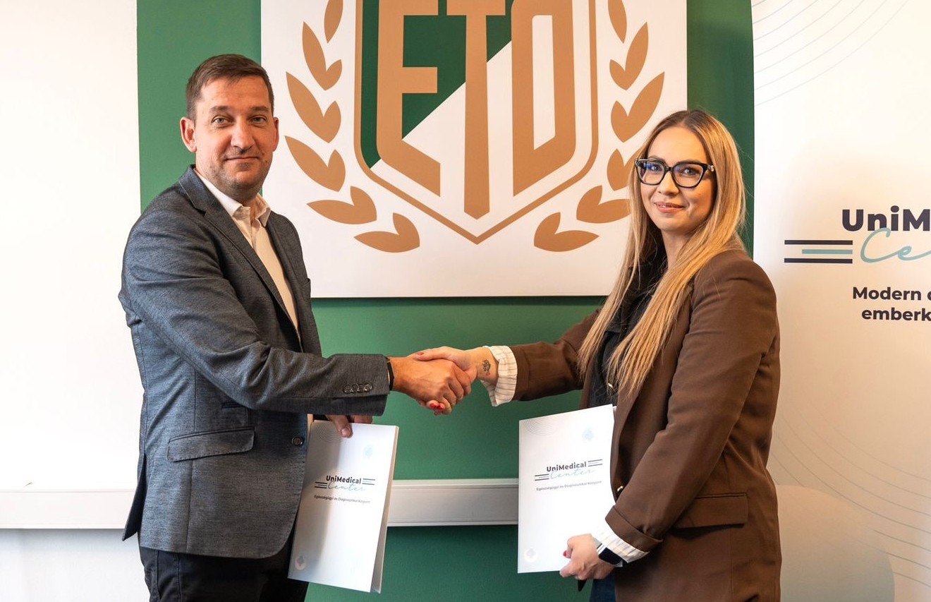 The agreement was signed by Máté Havas, Director of Club Operations and Academy at ETO FC, and Adrienn Réka Király, Managing Director of the UniMedical Center (Photo: ETO FC)