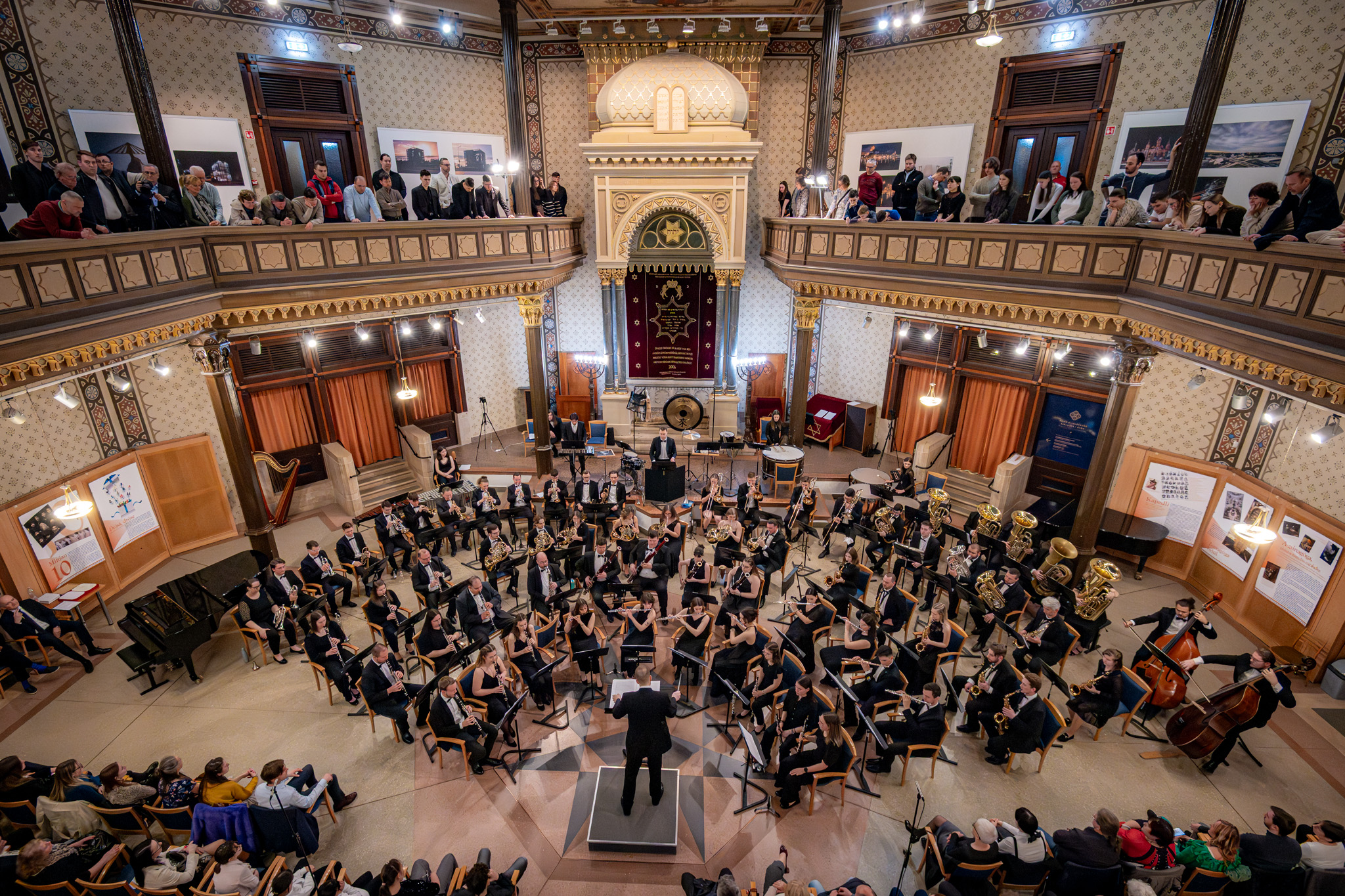 Anniversary International Conducting Course Held at SZE