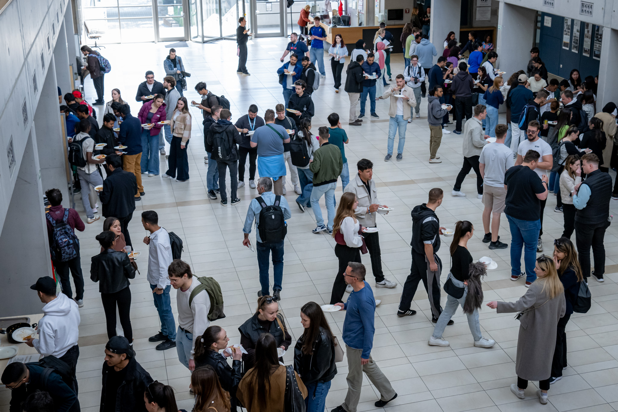 The University’s international students once again presented the special dishes of their nations in the Main Hall (Photos: András Adorján)