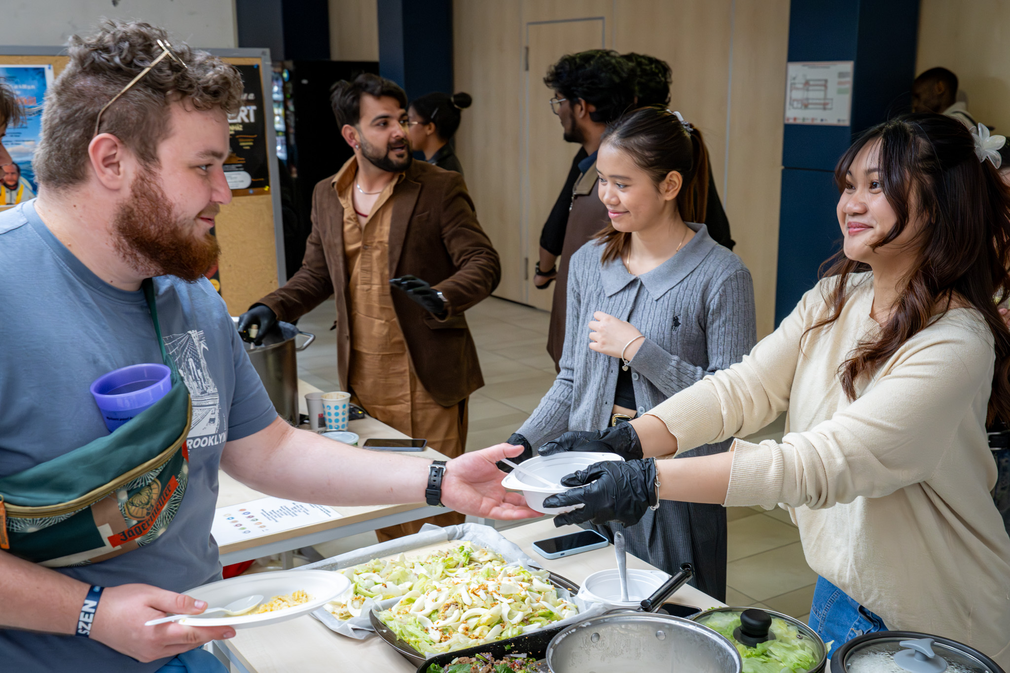 The University’s international students once again presented the special dishes of their nations in the Main Hall (Photos: András Adorján)