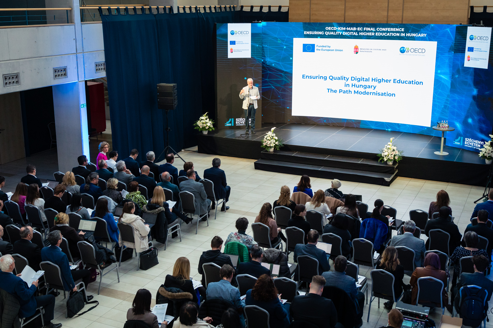 The hall of the New Knowledge Space building of Széchenyi István University was full for the event (Photo: Csaba József Májer)